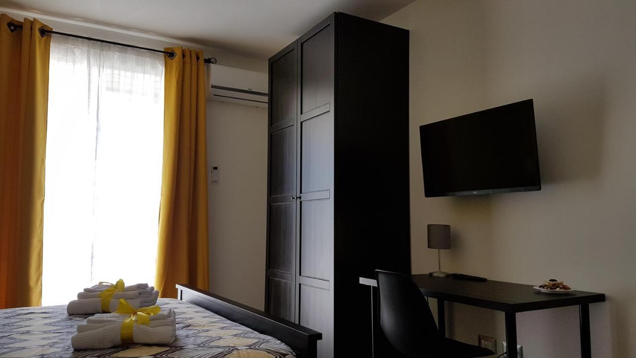 Mareluna B&B カステッランマーレ・ディ・スタービア エクステリア 写真